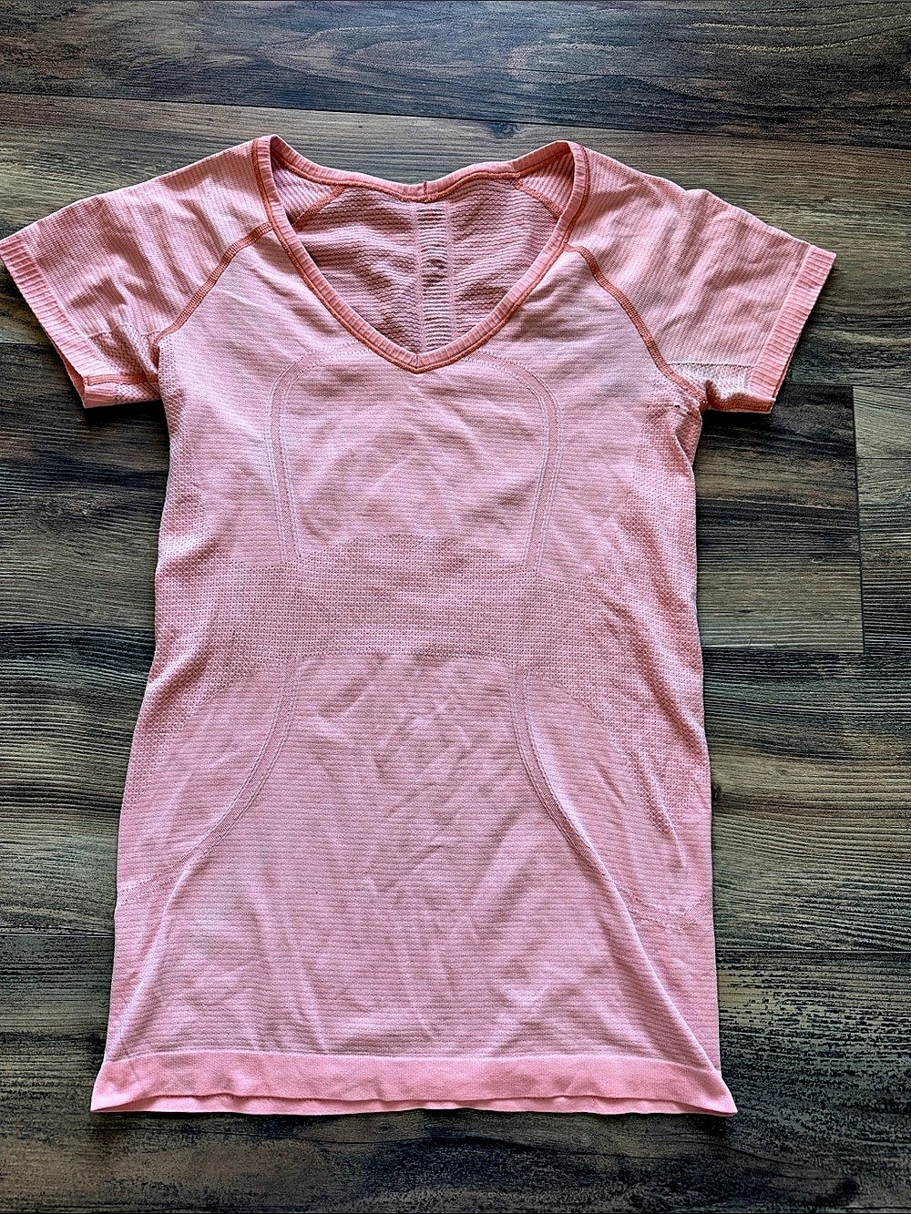 lululemon Swiftly Tech Short Sleeve V-Neck Pink Medium